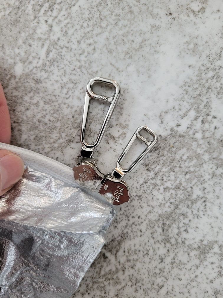 Oryginalna Parka Fendi w rozmiarze M