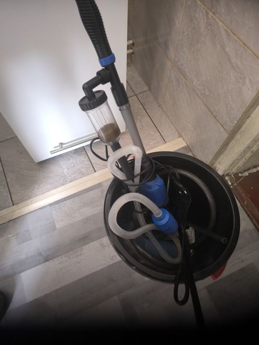 Sprzedam Akwarium 60l z całym zestawem.