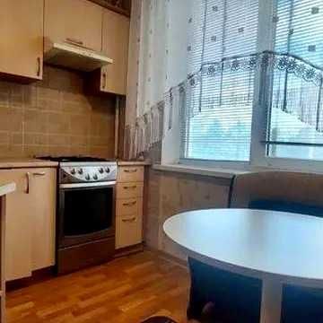 Продам 2 к. квартиру ул. Академика Павлова с ремонтом