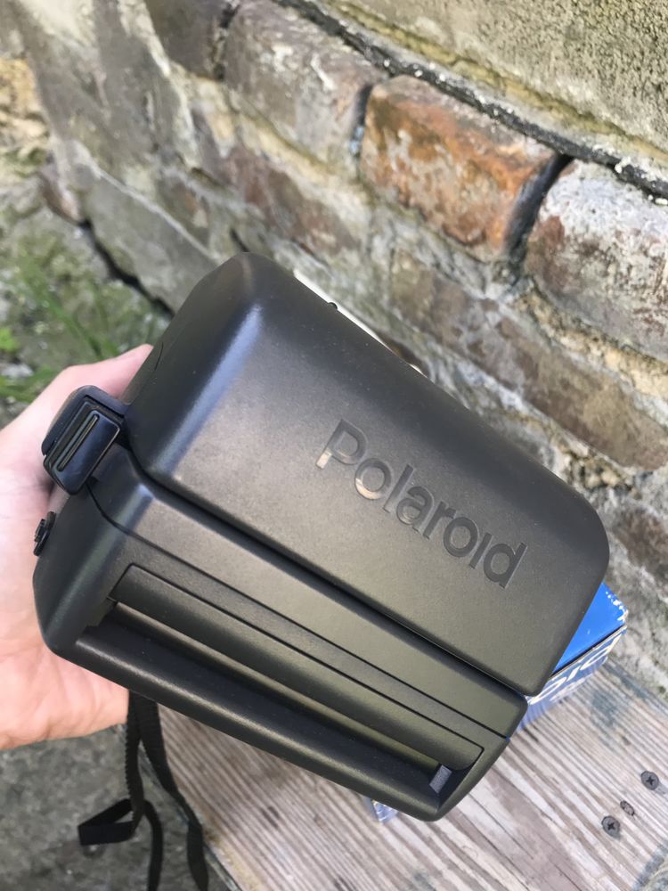 Продам кассетный фотоаппарат Polaroid 636 Closeup