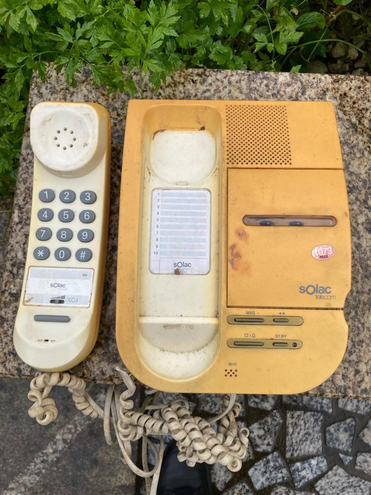 Telefone antigo.