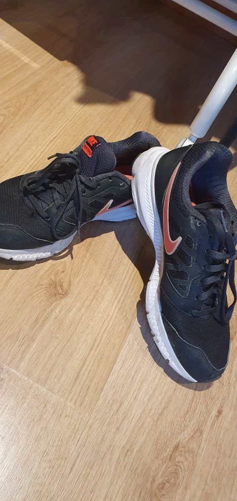Sapatilhas Nike pretas