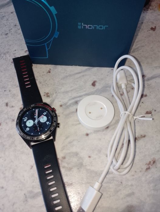 Продам Умные часы Huawei Honor Watch Magic