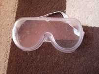 Okulary ochronne plastikowe