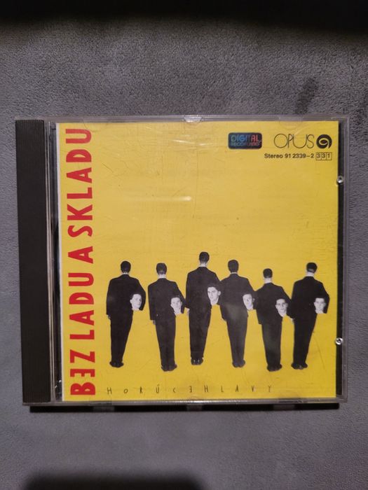 Bez ladu a skladu - Horúce Hlavy CD stan bdb