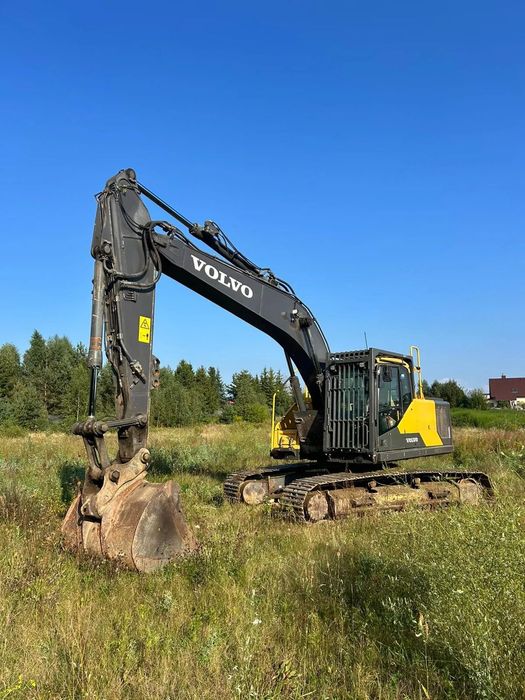 Volvo EC 220 EL  Volvo EC220EL 240 000NETTO !