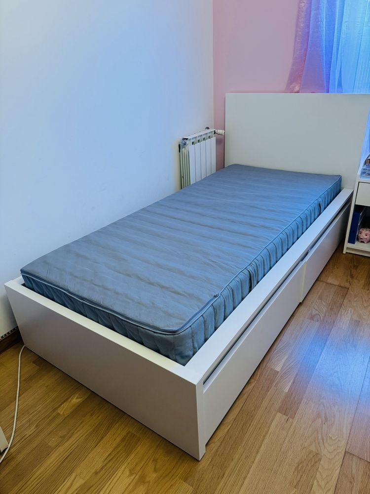 Cama de Solteiro com Gavetas – Excelente Estado!