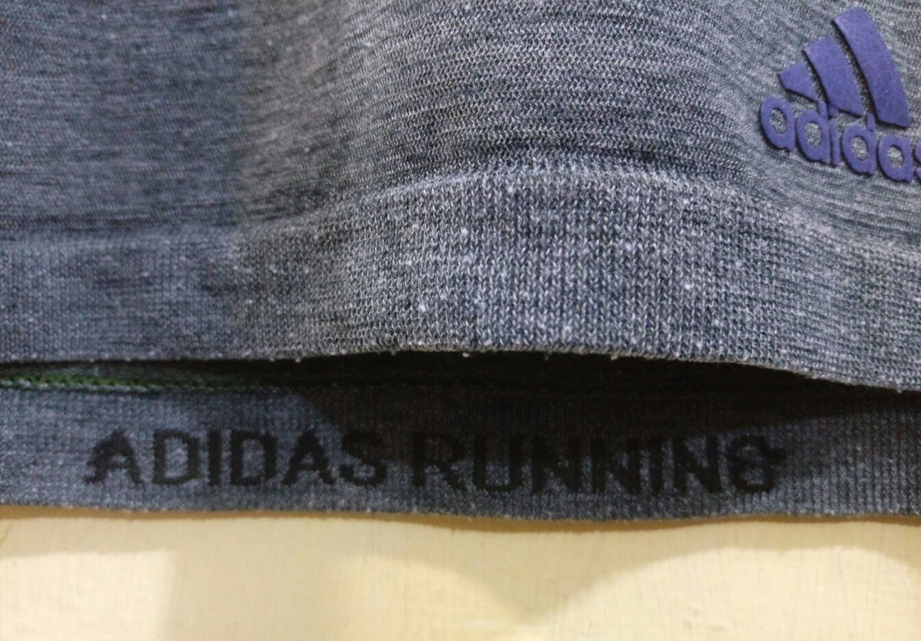 Оригінал чоловіча спортивна бігова футболка Adidas