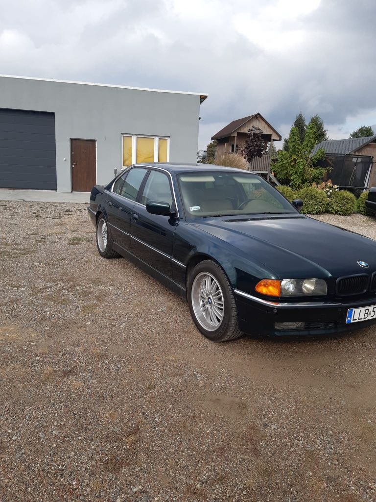 BMW 740i rok 1994