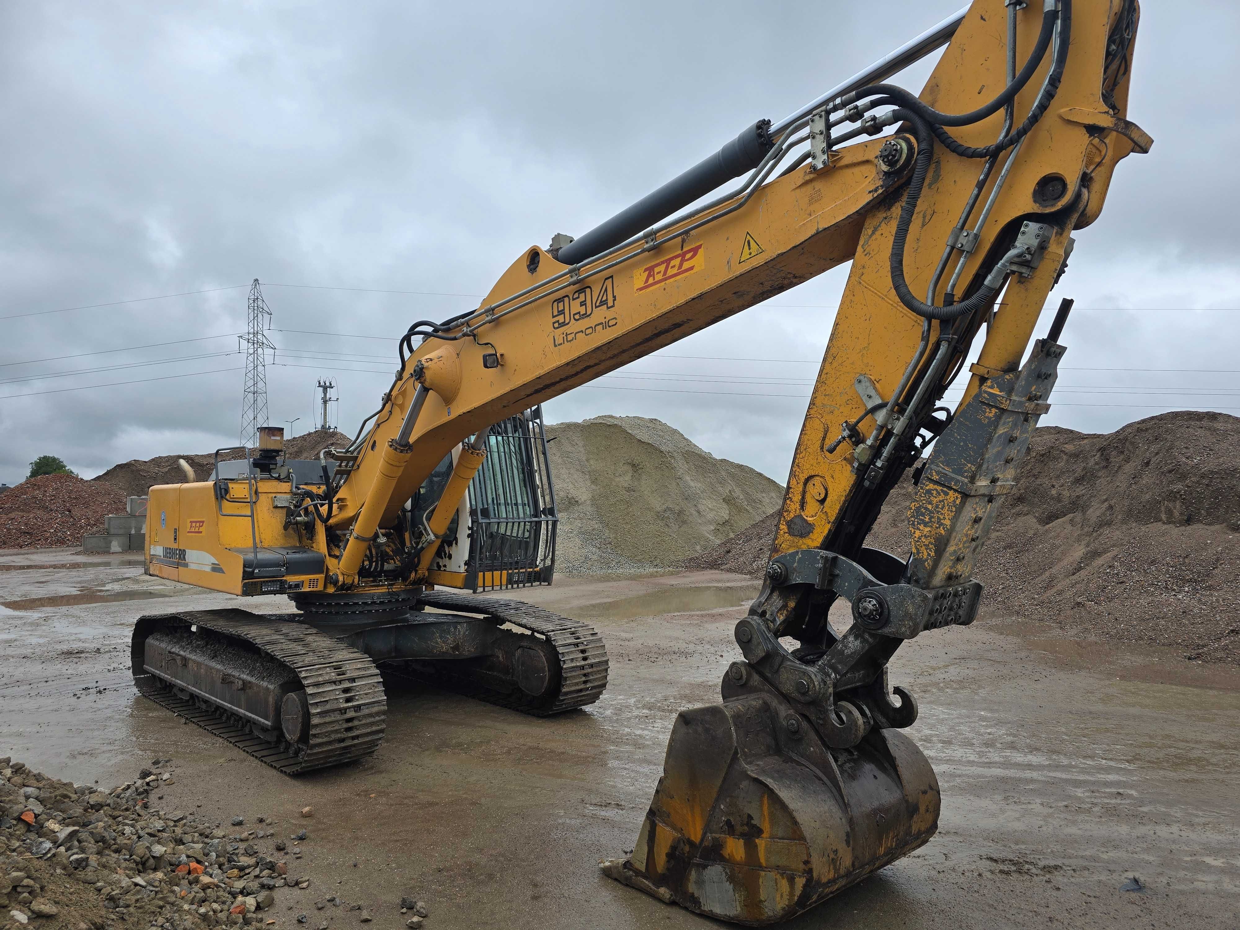 Liebherr 934, koparka gasienicowa