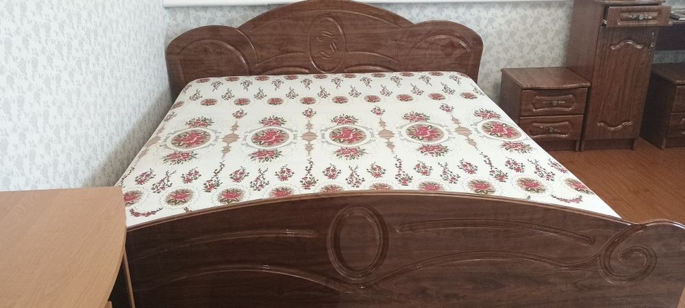 Ліжко 160х200 з матрацом