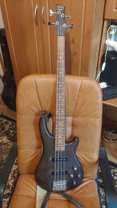 J&D JD-150J J&D Бас гітара