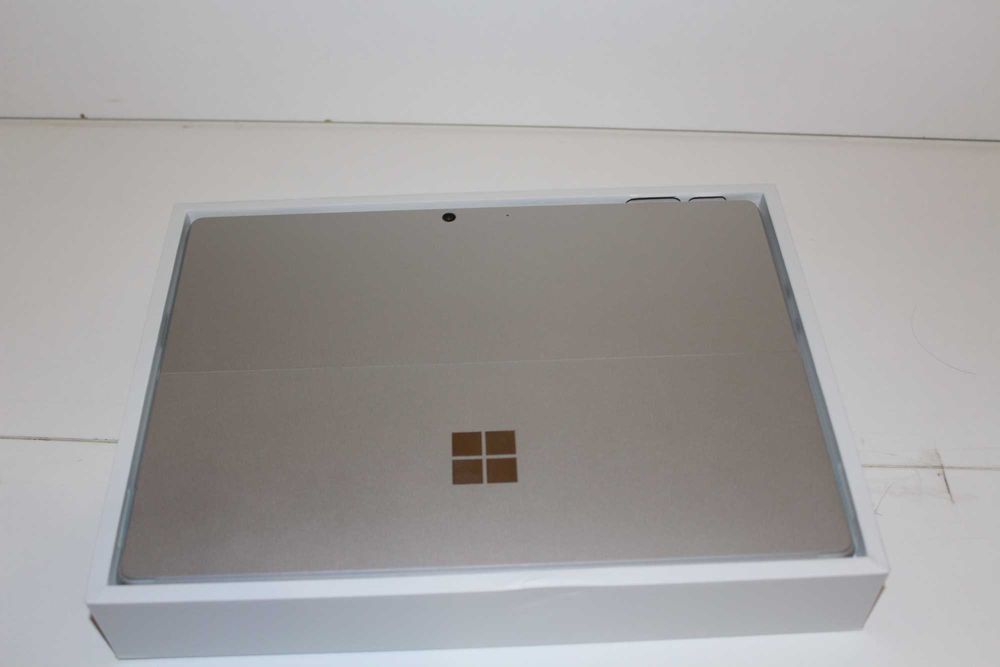 Microsoft Surface Pro 9 i5/16Gb/128Gb/1Tb