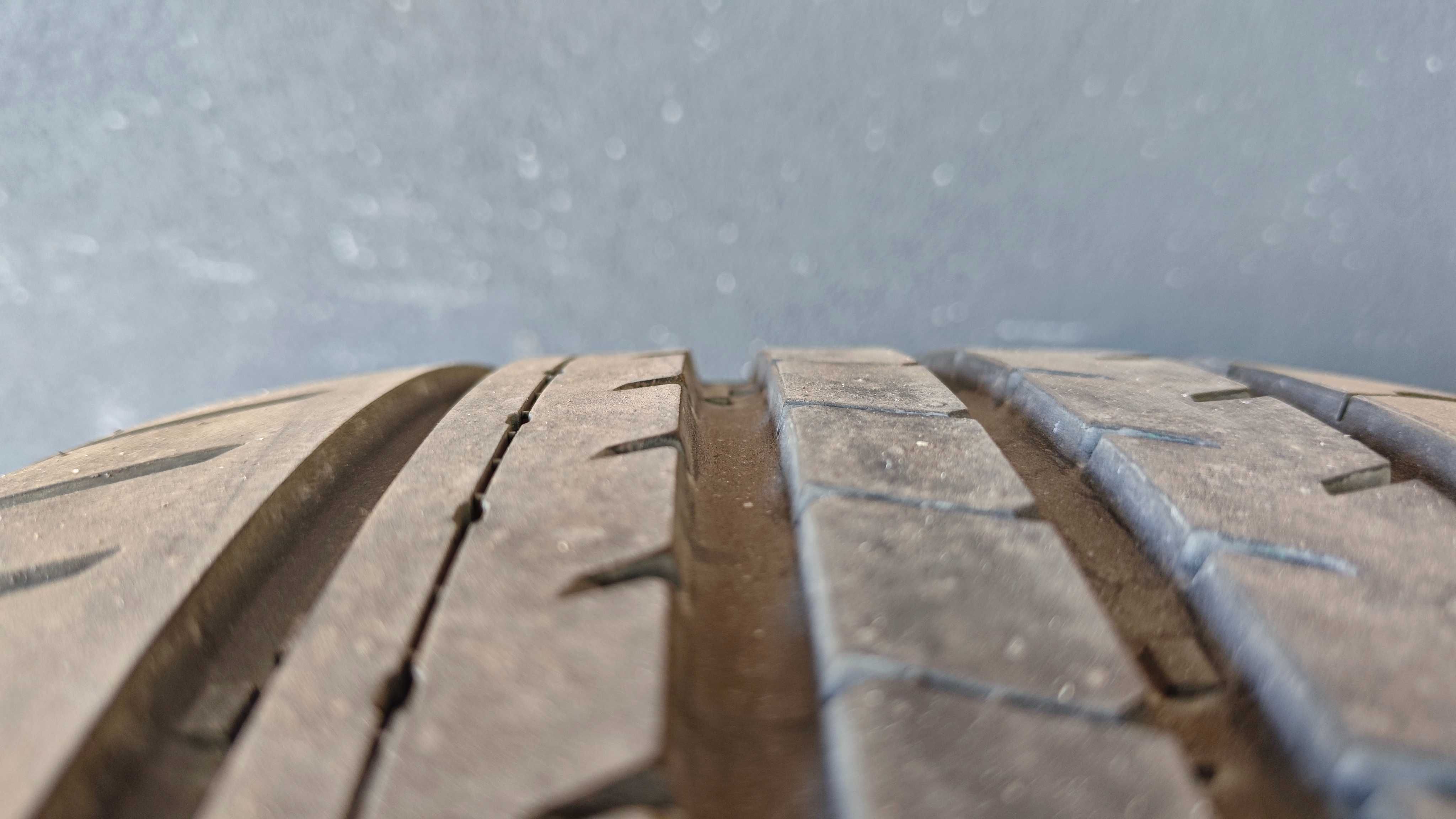 Conjunto 2  pneus 225/35R19 Matrax Alba