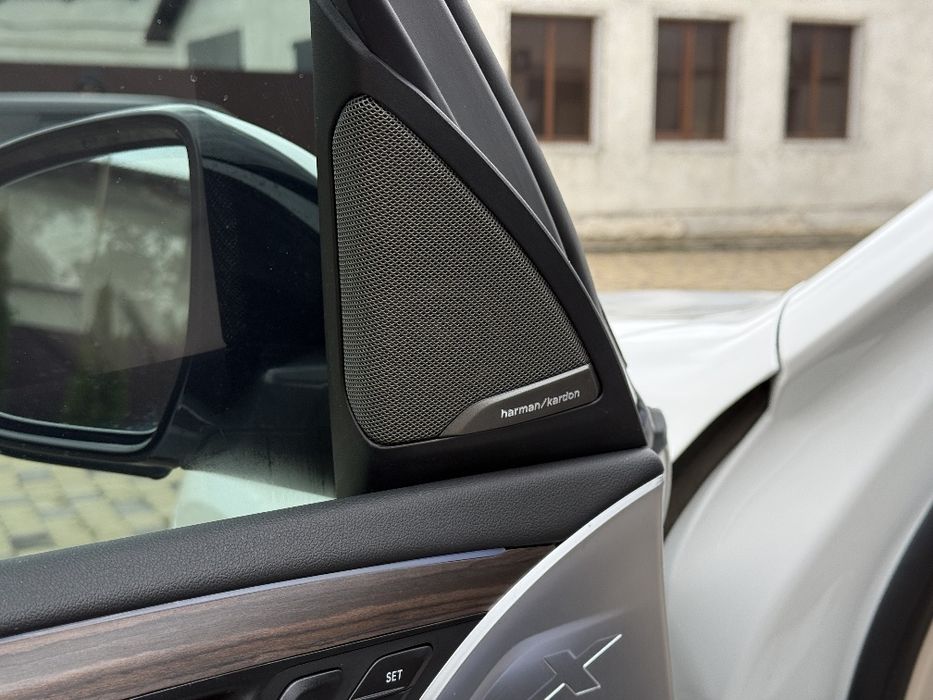 Продаю BMW x3 плагін-гібрид .