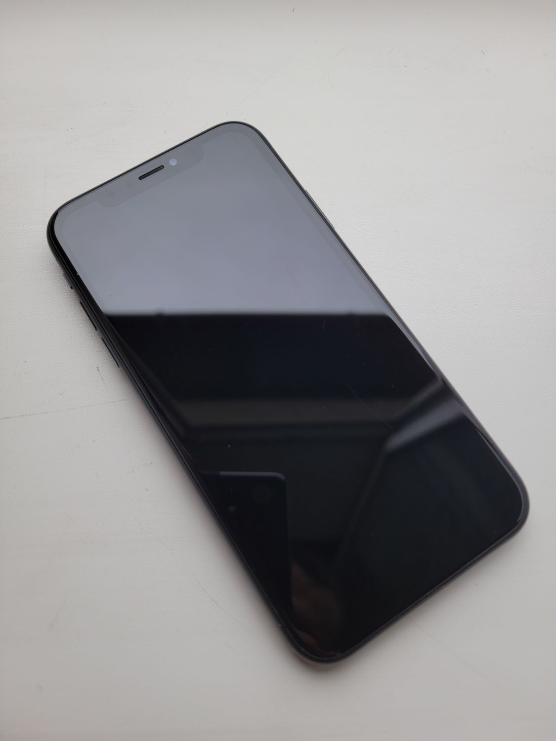 Продам IPhone XR 128gb Black хороший стан