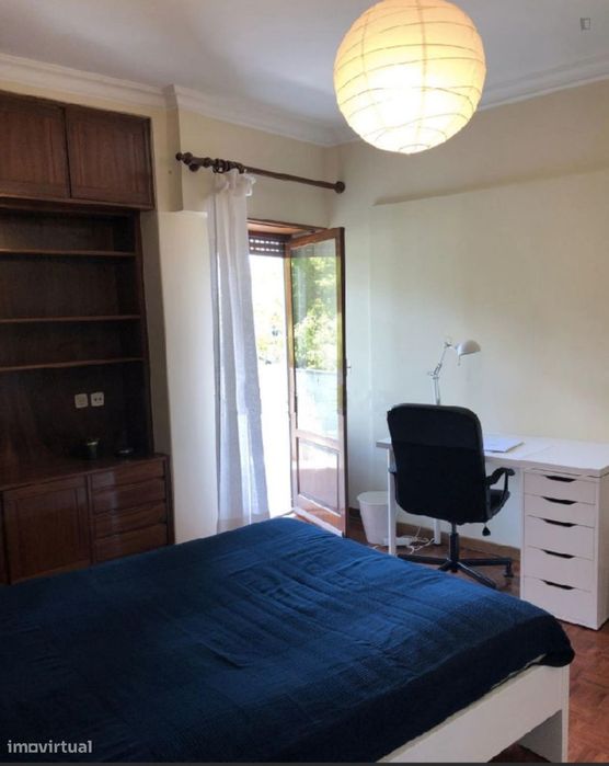 267526 - Quarto com cama de casal, com varanda...