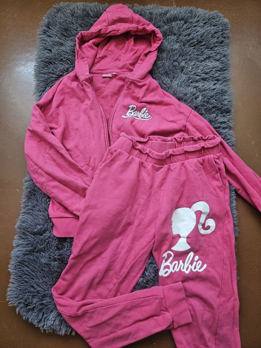 Komplet dresowy r.158 barbie