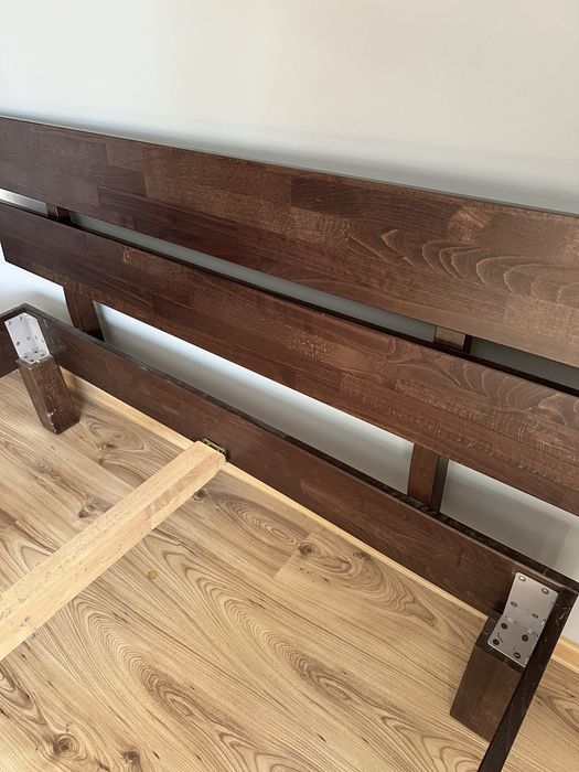 Łóżko drewniane brązowe 140x200 stelaże elektryczne łóżko dwuosobowe