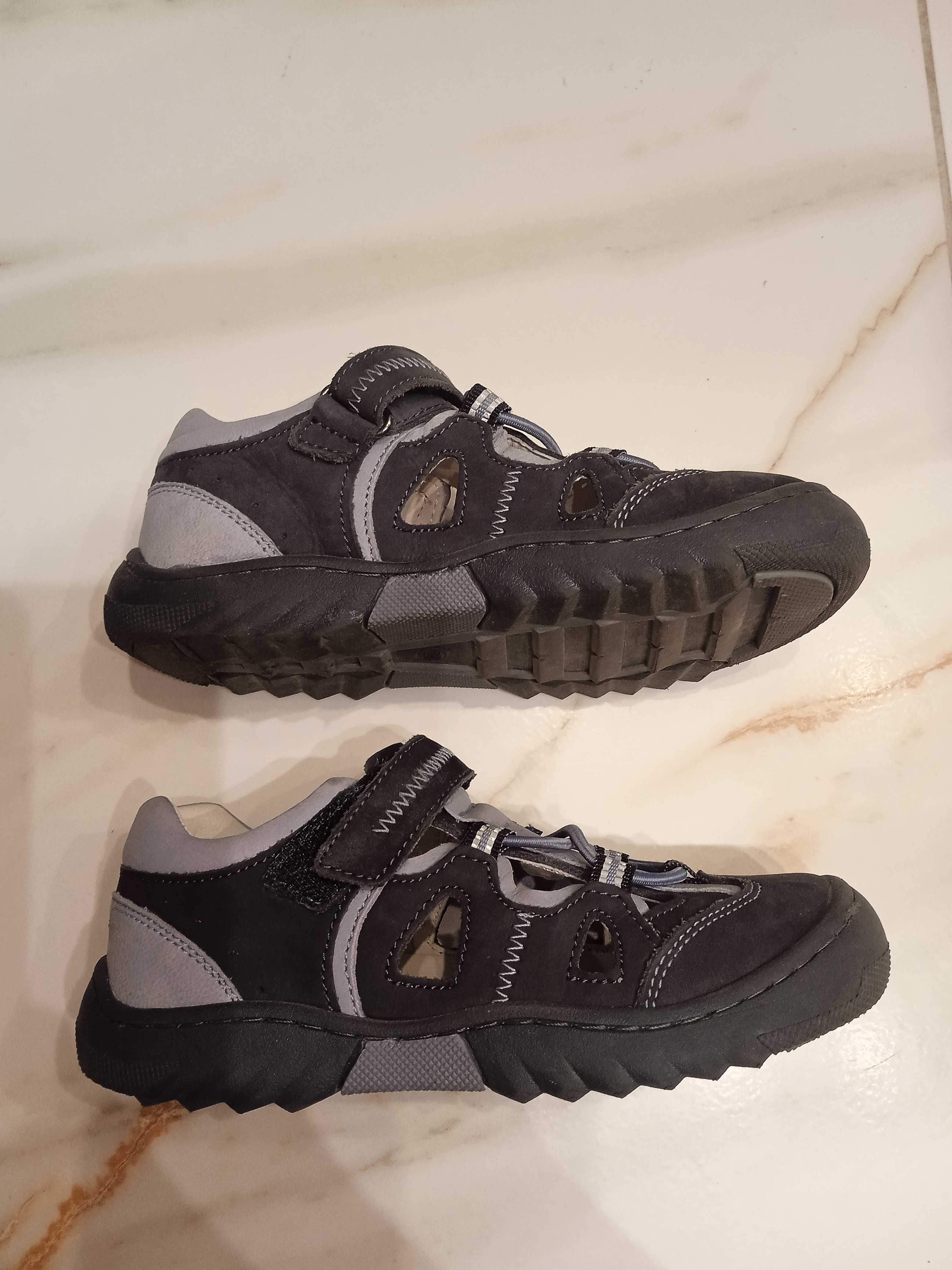 Buty sandały dziecięce rozmiar 29, skórzane , stan bardzo dobry