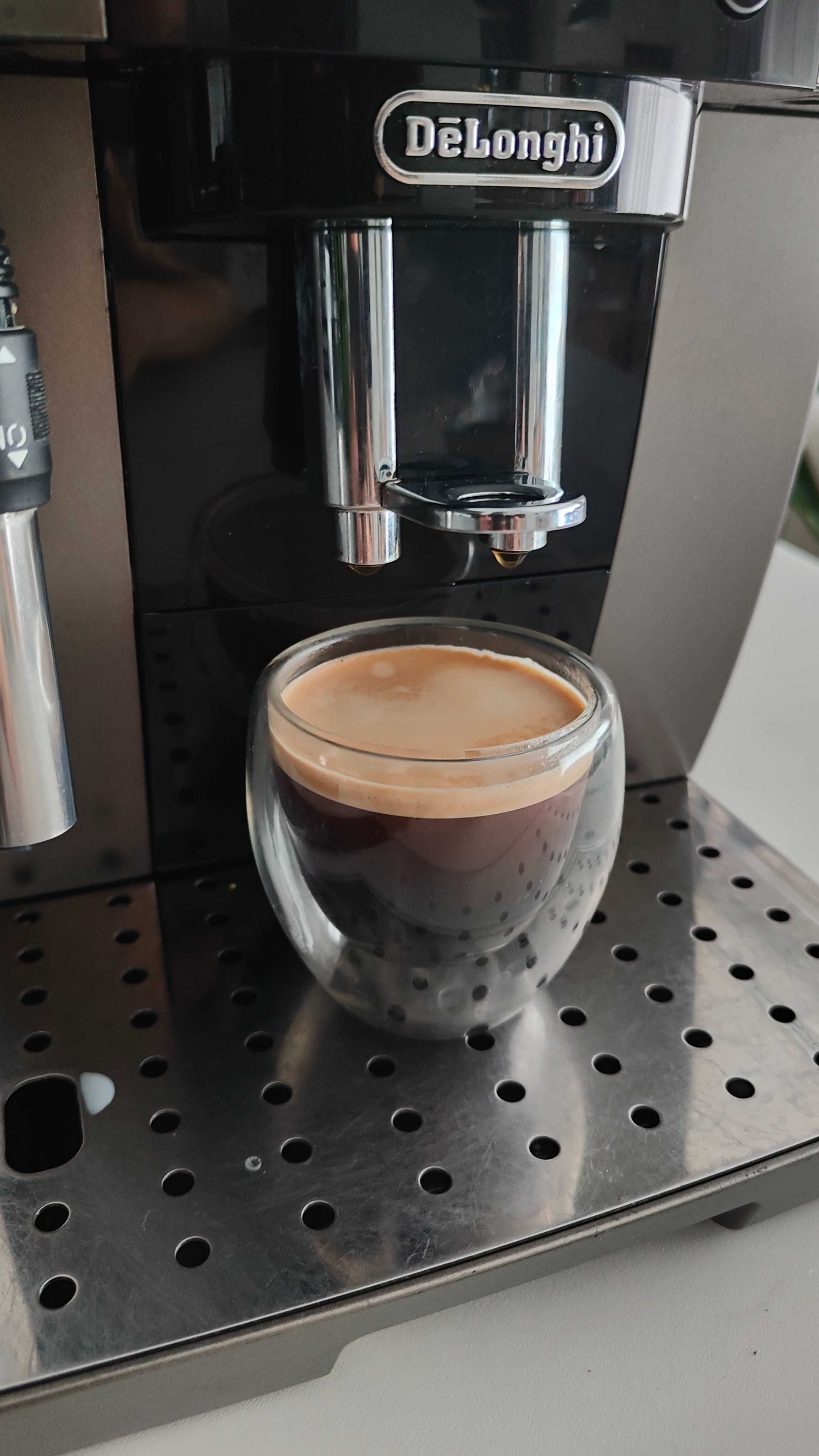 Ekspres do kawy Delonghi Magnifica S Smart w świetnym sta