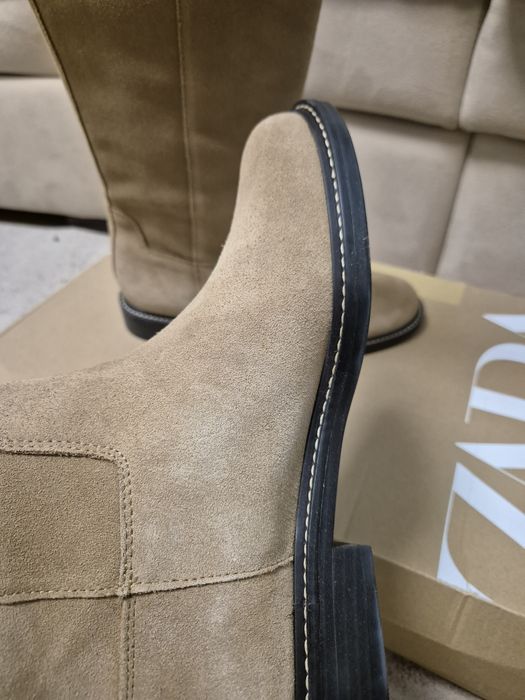 Замшеві чоботи Zara