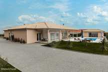 Moradia T4 para venda