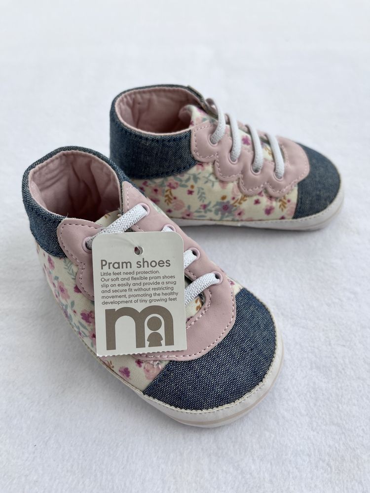 Пинетки-кроссовки для девочки до 12 мес  eur19 (uk3) Mothercare