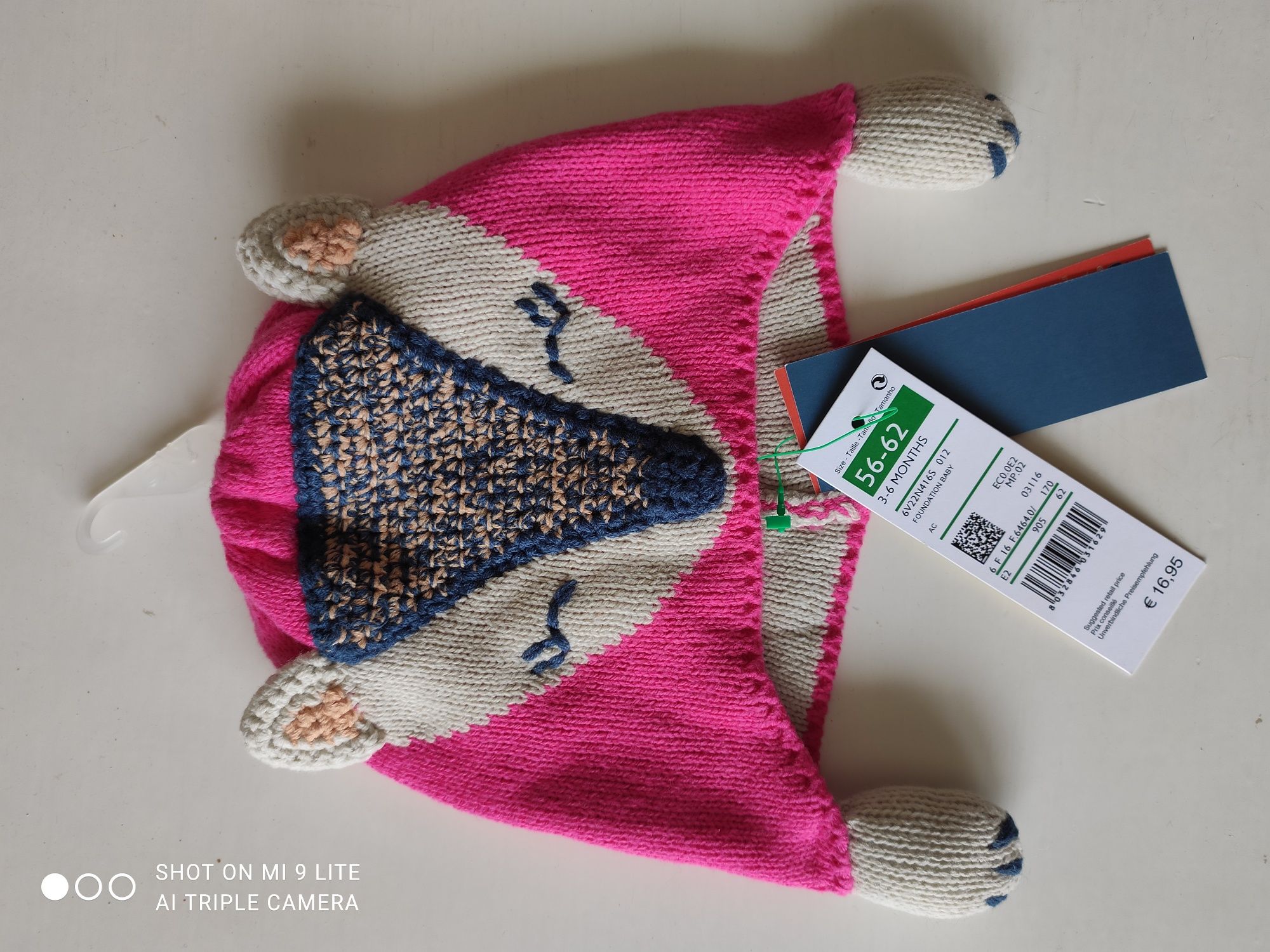 Шапка шапочка детская Benetton новая 3 - 6 мес 1 год