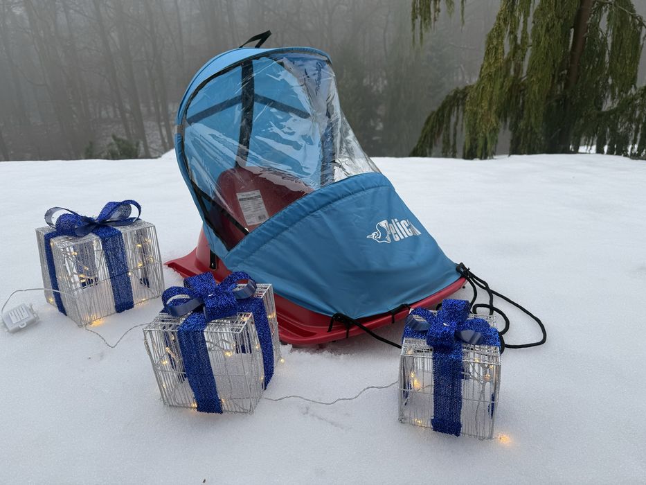 Sanki z budką do 36 miesiecy