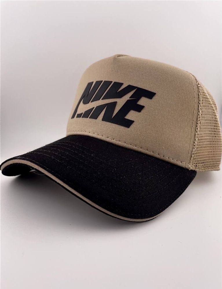 Бейсболка тракер NIKE летняя с сеткой