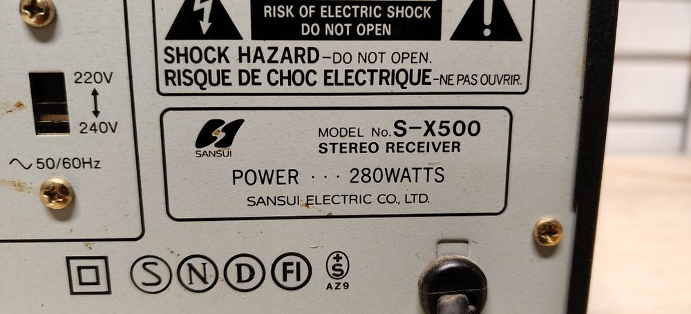 Amplituner SANSUI S-X500. Stereo