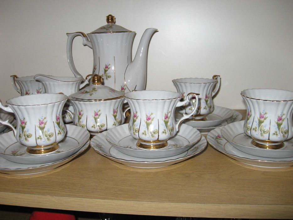 Serwis kawowy 6 - osobowy Iwona - porcelana Chodzież