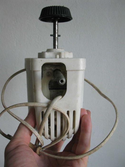 Мотор и блок от вентилятора напольного  Elenberg FS-4006 двигатель