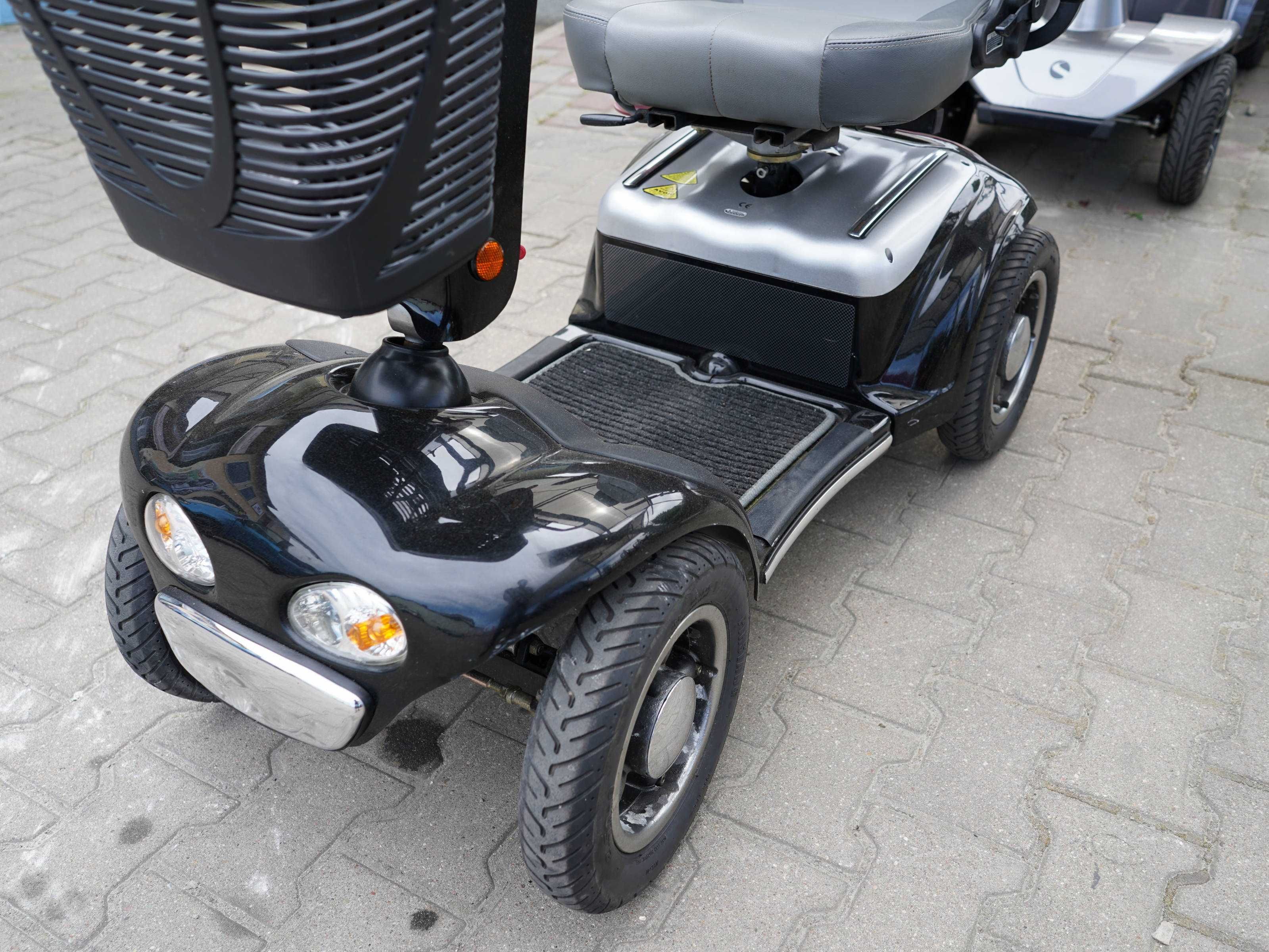 skuter inwalidzki elektryczny wózek Shoprider Runner