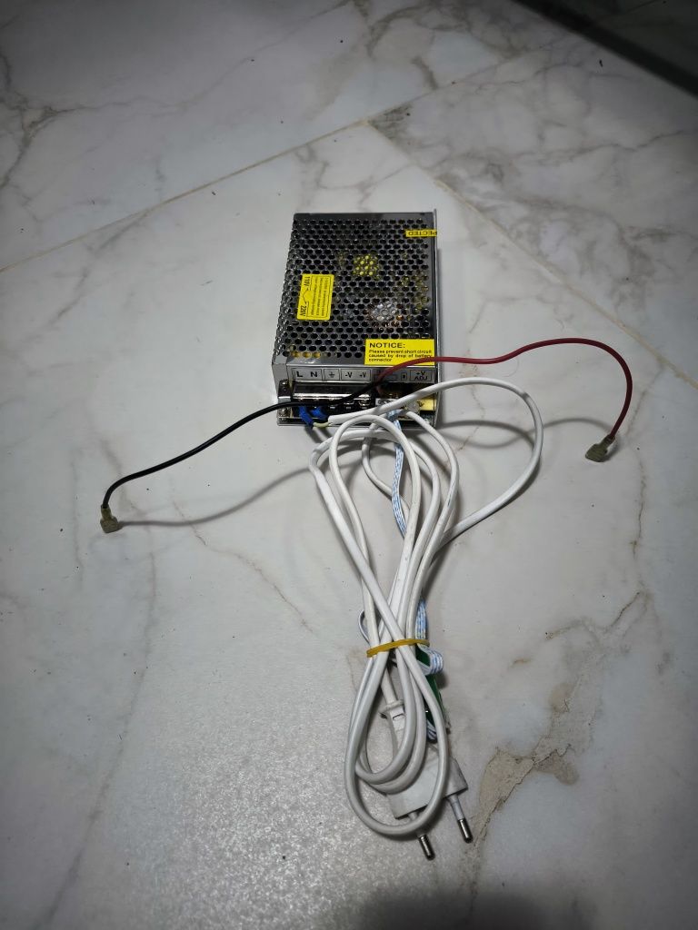 Ups 12v PSC-120-12