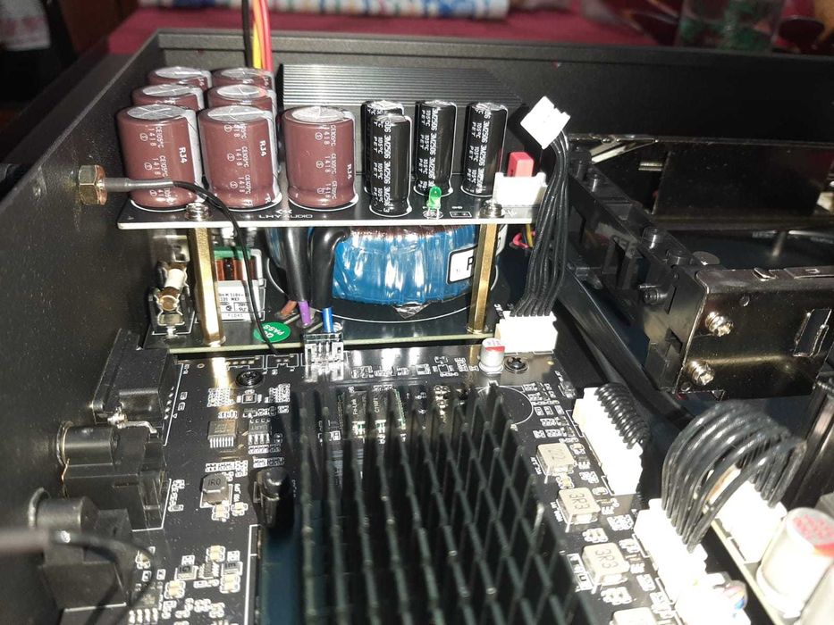 Zidoo 8000 / Fonte de alimentação Torodial