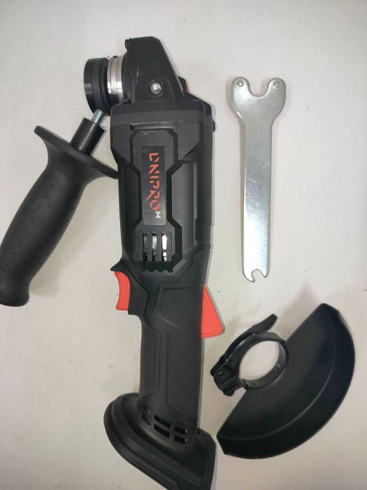 Болгарка акумуляторна Dnipro M DGA -201. (Тушка)