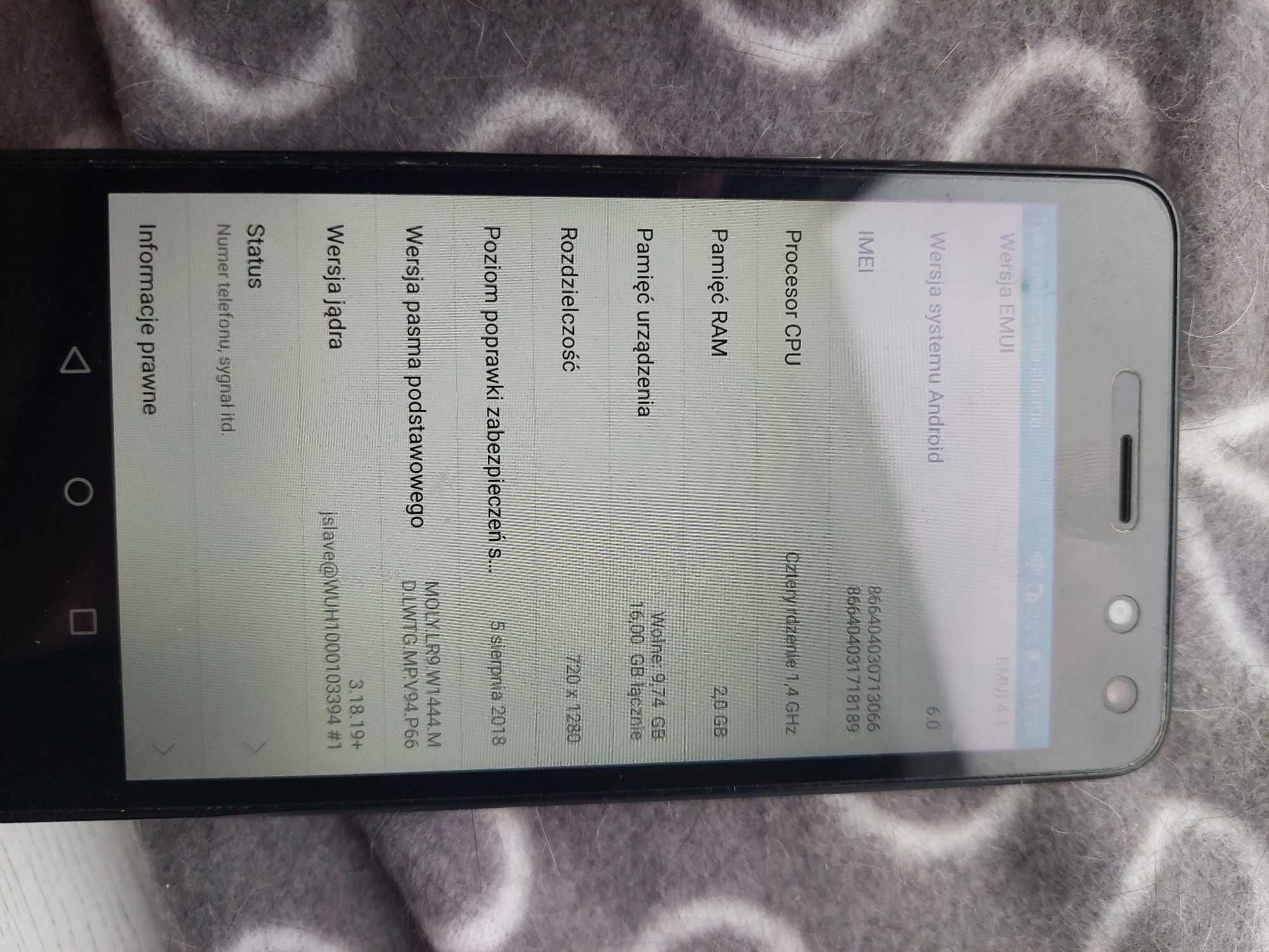### Telefon Huawei Y6 2017 ###