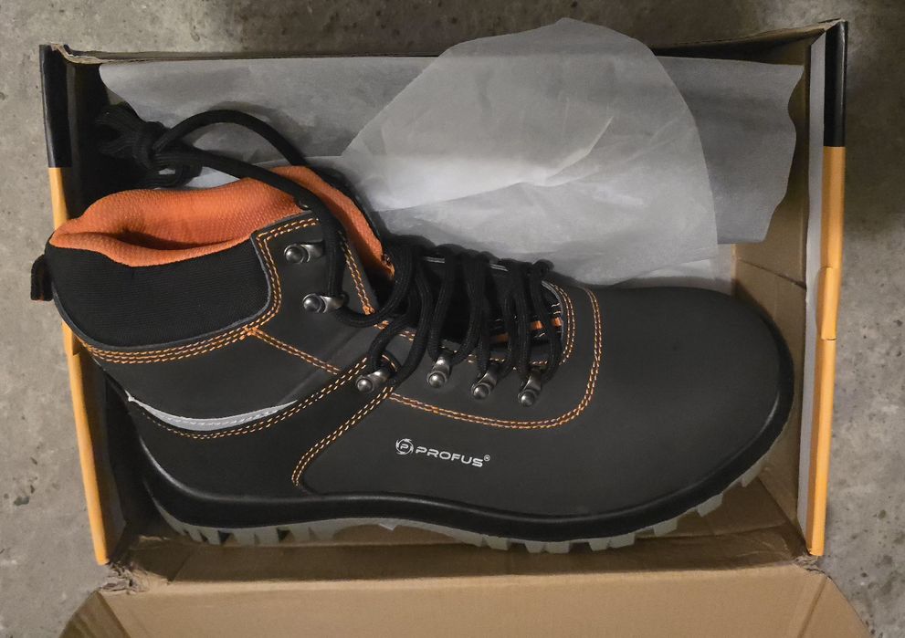 Sprzedam buty robocze 44