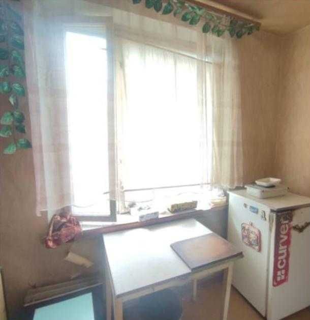 Продам 1 кімнатну квартиру на Олексіївці.