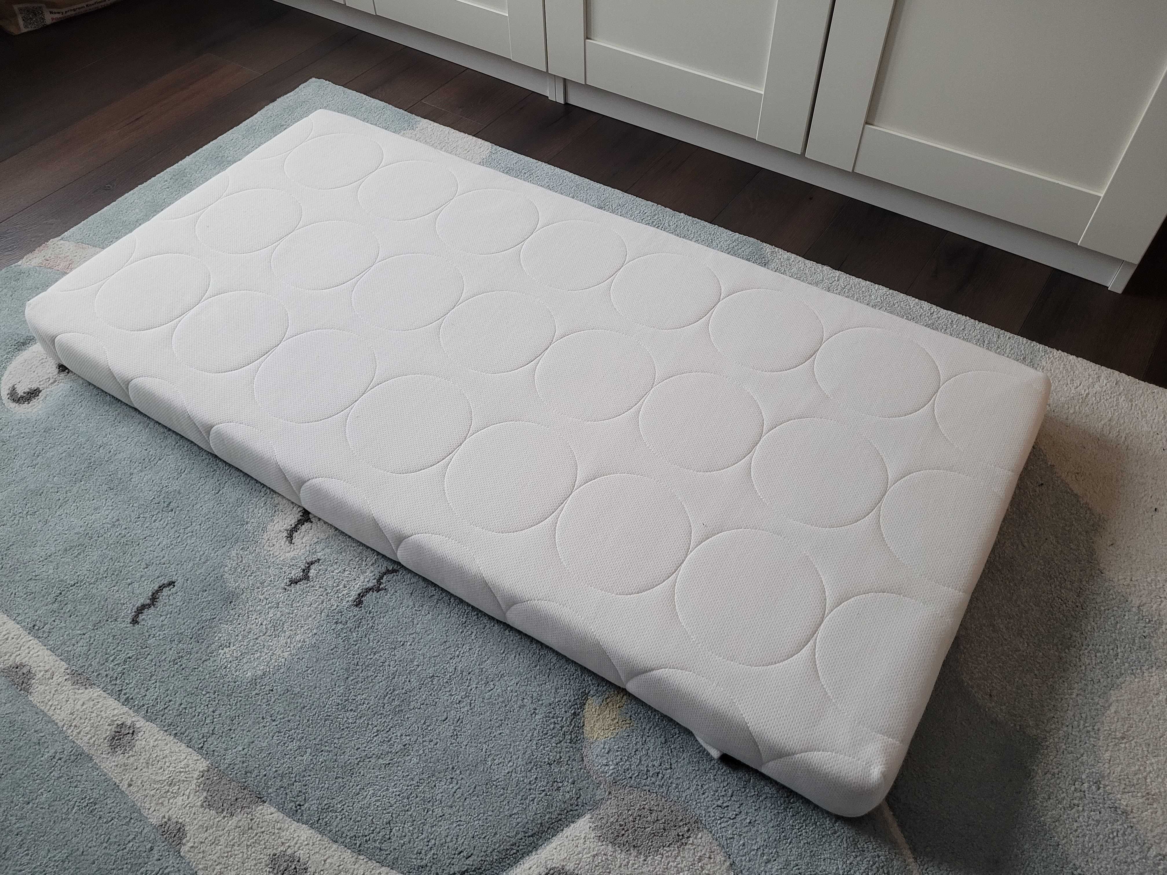 Materac piankowy do łóżeczka Ikea SKÖNAST, 60x120x8 cm