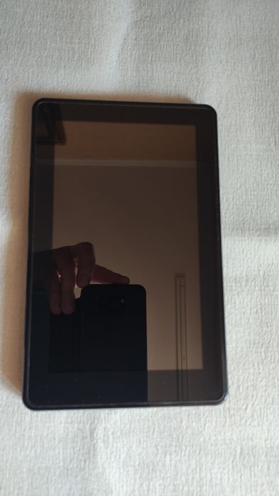 Планшет читалка Amazon Kindle Fire.