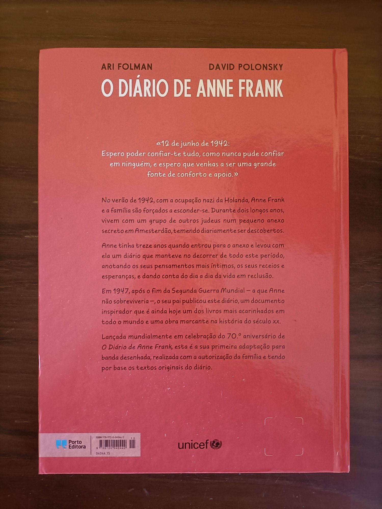 Livro "O Diário de Anne Frank"