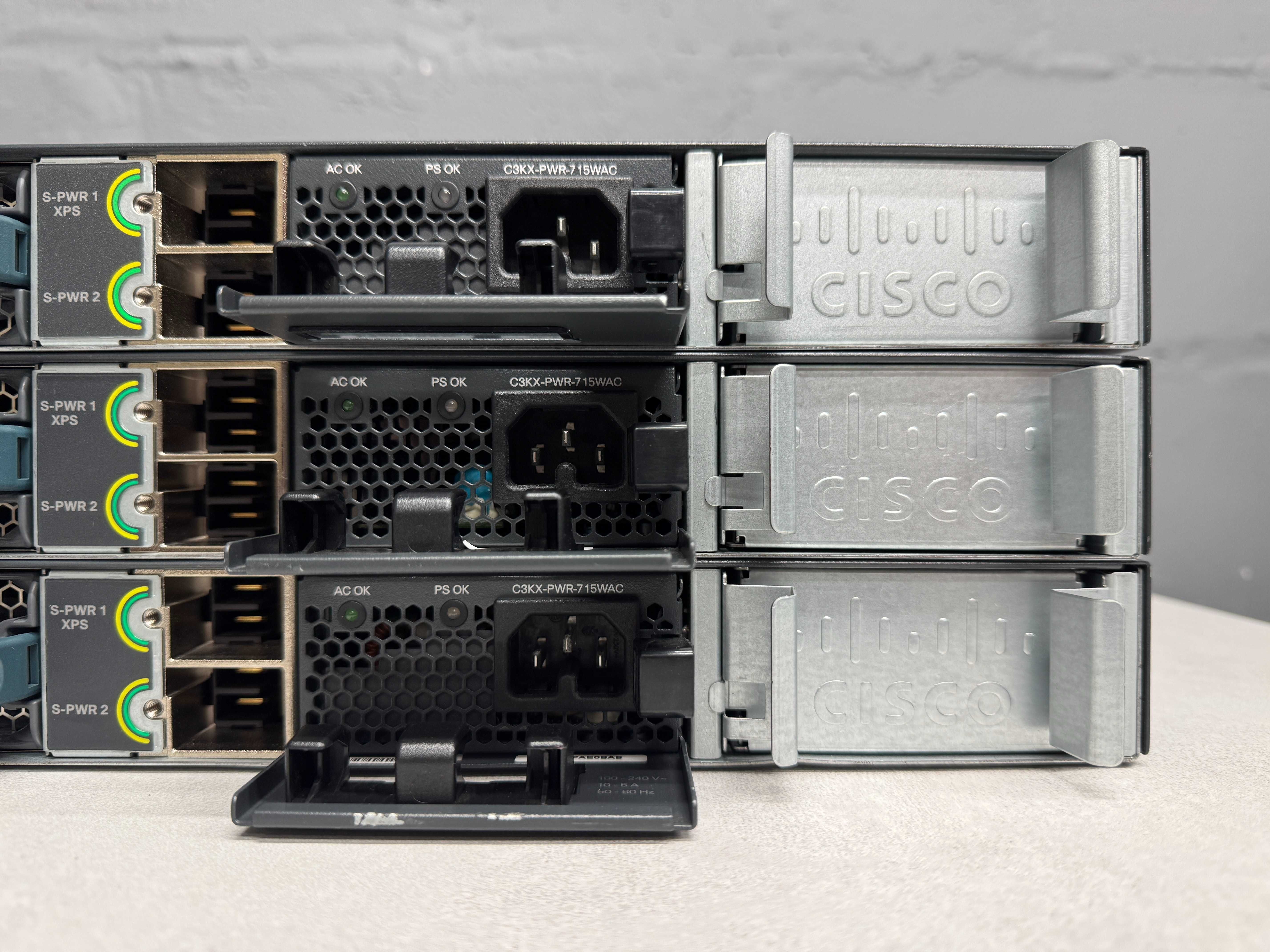 Гигабитный 48PoE Коммутатор Cisco Catalyst 3750X-48P-S нал/безнал