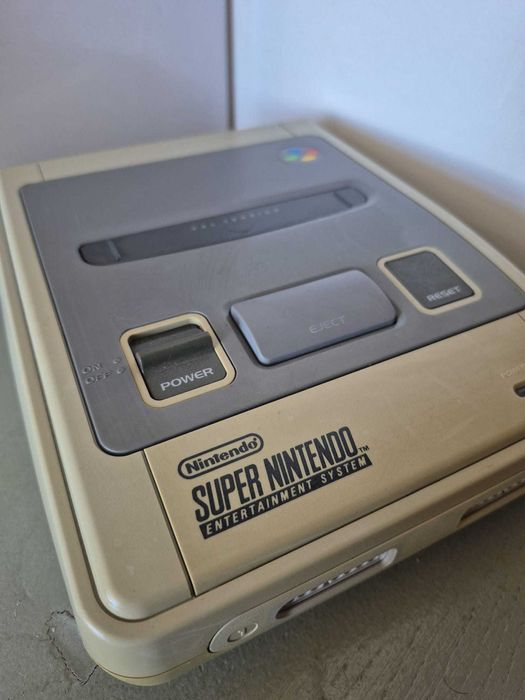 Super Nintendo SNES + 2 comandos
