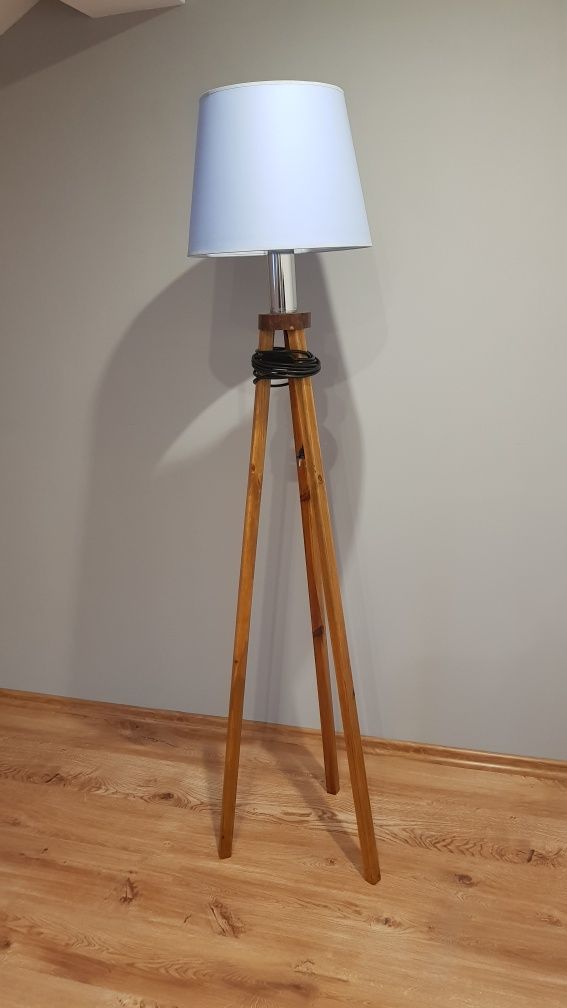 Lampa stojąca błękitny abażur styl loft