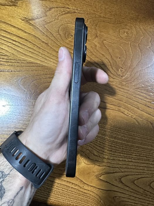 iPhone 15 Pro – 128GB – Excelente Estado