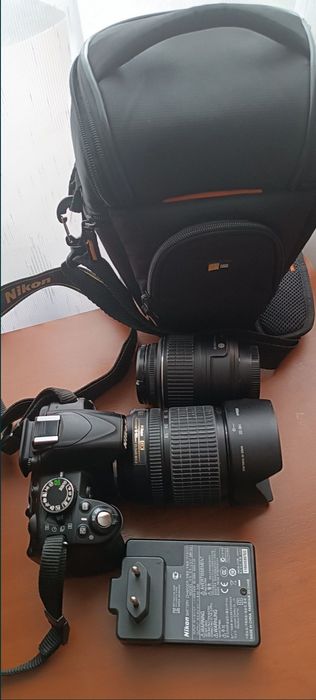 Продам фотоапарат Nikon 3100