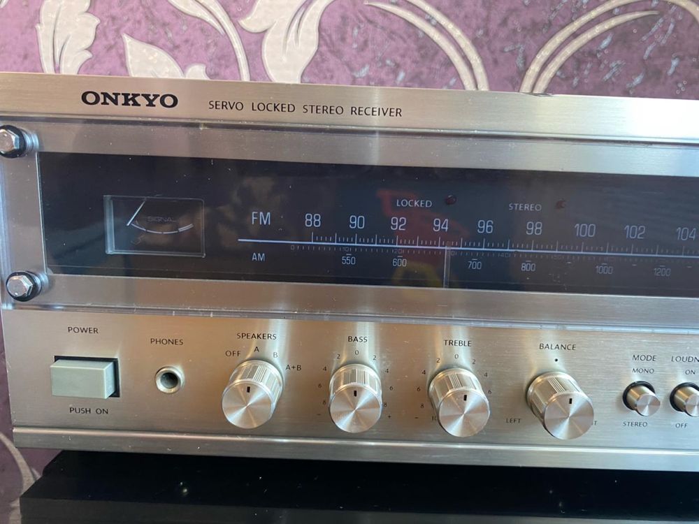 Onkyo TX-1500. 2*70 ват